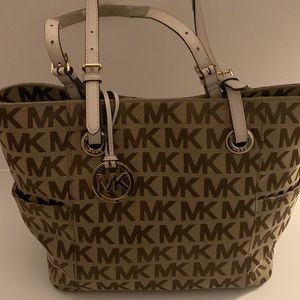 Michael Kors tote